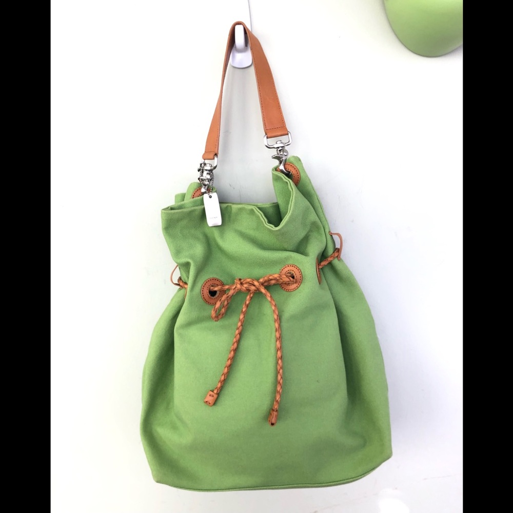 DKNY | Drawstring Bucket Bag NWOT